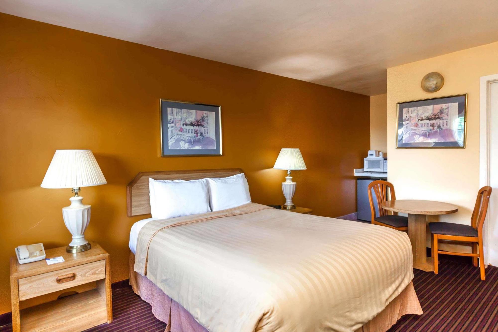 University Inn At San Luis Obispo Ngoại thất bức ảnh