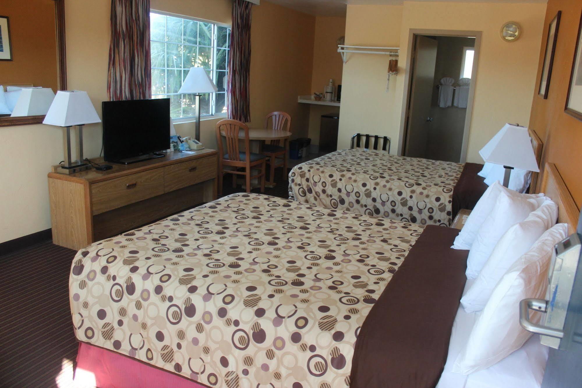University Inn At San Luis Obispo Ngoại thất bức ảnh